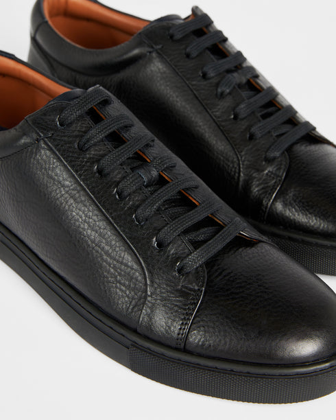 <P><Span Style="Text-Decoration: Underline;" Data-Mce-Style="Text-Decoration: Underline;">Leather Sneaker</Span></P>
<P>‚Ä...